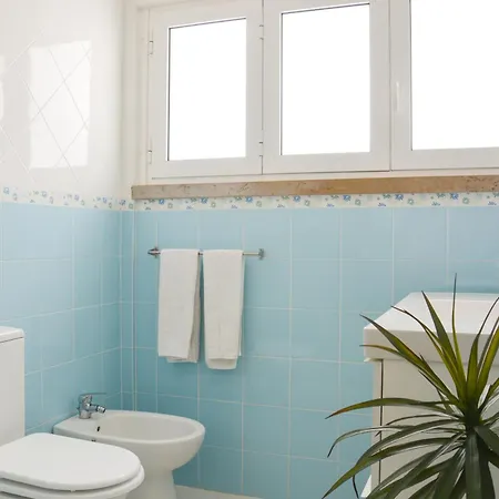 Casa Estrela Do Mar - Lovely House, 3 Min Walk To The * Sesimbra
