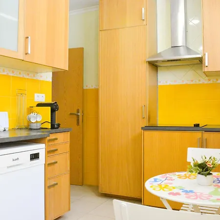 Casa Estrela Do Mar - Lovely House, 3 Min Walk To The