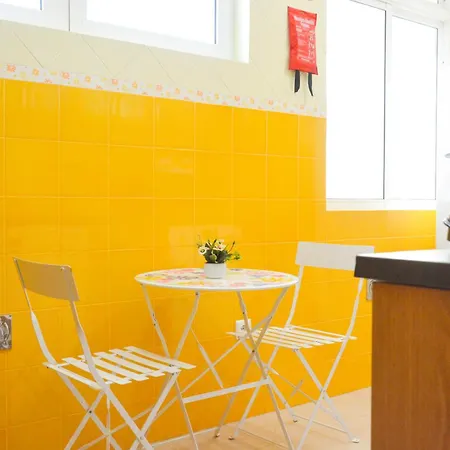 Casa Estrela Do Mar - Lovely House, 3 Min Walk To The Διαμέρισμα Σεσίμπρα