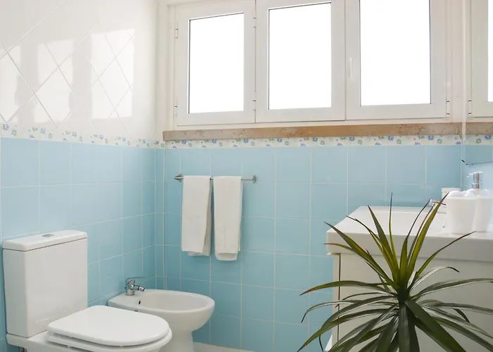 Casa Estrela Do Mar - Lovely House, 3 Min Walk To The * Sesimbra